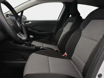 Photo 13 Renault Clio  1.5 Blue dCi 100ch Evolution