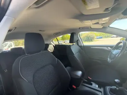 Photo 14 Ford Focus 1.0 EcoBoost 125ch Titanium