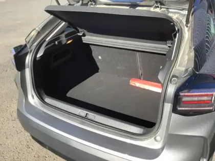 Photo 9 Citroën C4 Hybride 136 e-DCS6 Plus