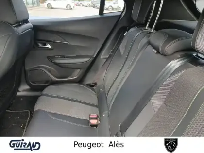 Photo 10 Peugeot 2008  PureTech 130 S&S EAT8