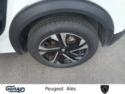 Photo 11 Peugeot 2008  PureTech 130 S&S EAT8