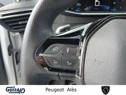 Photo 16 Peugeot 2008  PureTech 130 S&S EAT8