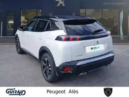 Photo 7 Peugeot 2008  PureTech 130 S&S EAT8