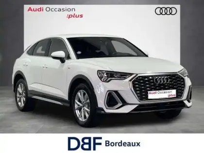 Photo 5 Audi Q3 45 TFSIe 245 ch S tronic 6 S line