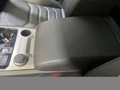 Photo 7 Volkswagen Touareg 3.0 TSI eHybrid 381ch Tiptronic 8 4Motion Elegance