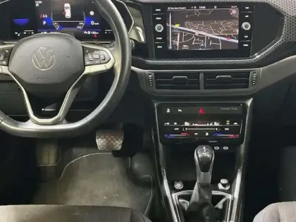 Photo 9 Volkswagen T-cross 1.0 TSI 110 Start/Stop DSG7 R-Line
