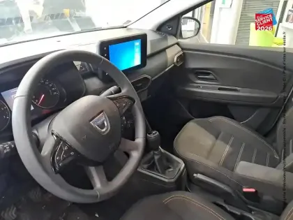 Photo 14 Dacia Sandero  1.0 TCe 90ch Stepway Essentiel