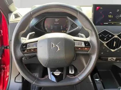 Photo 12 DS DS 3  Crossback BlueHDi 130ch Performance Line + Automatique 126g