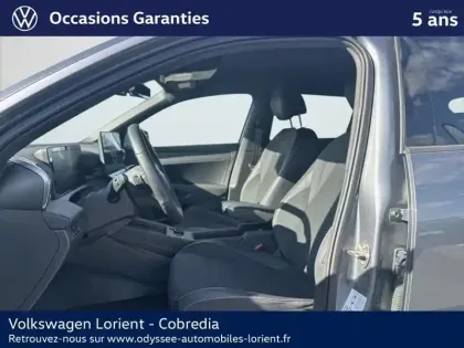 Photo 7 Volkswagen T-roc  1.5 eTSI 150ch R-Line DSG7