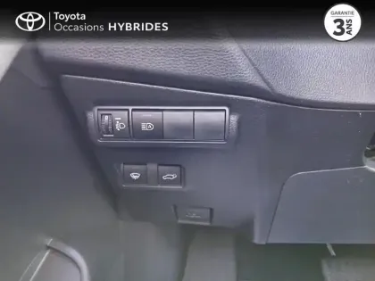 Photo 14 Toyota Corolla  CROSS 1.8 140ch Design