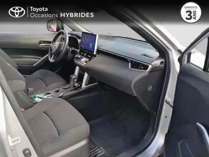 Photo 8 Toyota Corolla  CROSS 1.8 140ch Design