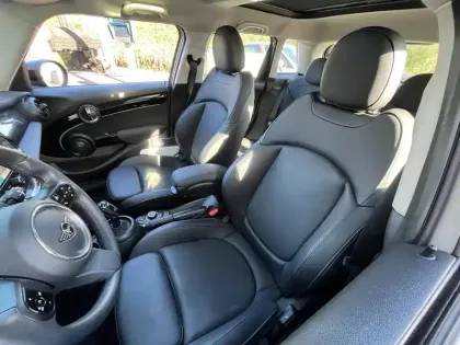 Photo 11 Mini Mini  5 Portes Cooper 136ch Edition Premium Plus BVA7