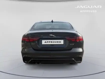 Photo 6 Jaguar Xe  D180 R-Dynamic S BVA8