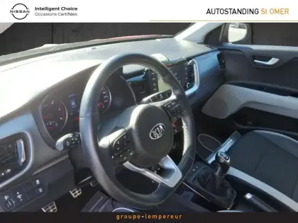 Photo 10 Kia Stonic  1.6 CRDi 115ch ISG Design Euro6d-T