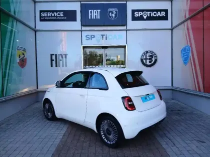 Photo 5 Fiat 500  3+1 e 95ch MY23