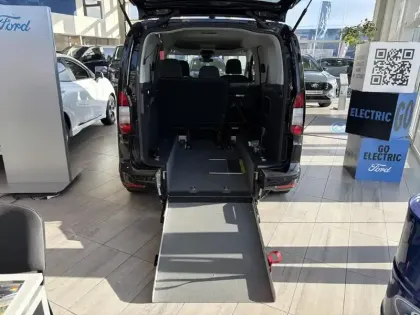 Photo 13 Ford Tourneo Connect  2.0 EcoBlue 122ch Titanium DCT7