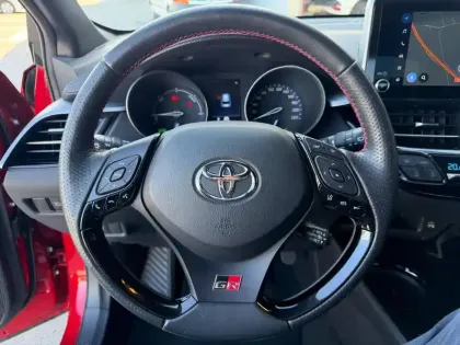 Photo 17 Toyota C-HR  2.0 Hybride 184ch GR Sport E-CVT
