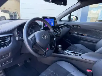 Photo 15 Toyota C-HR  2.0 Hybride 184ch GR Sport E-CVT