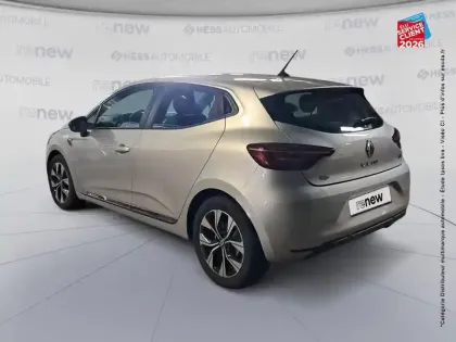 Photo 7 Renault Clio  1.6 E-Tech hybride 140ch Limited -21N