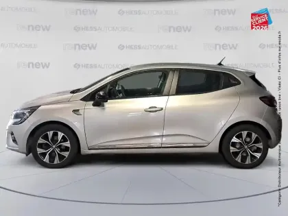 Photo 8 Renault Clio  1.6 E-Tech hybride 140ch Limited -21N