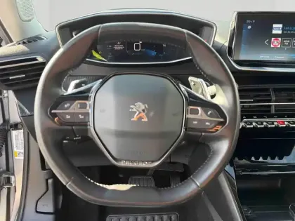 Photo 11 Peugeot 2008  1.2 PureTech 130ch S&S Allure 7cv