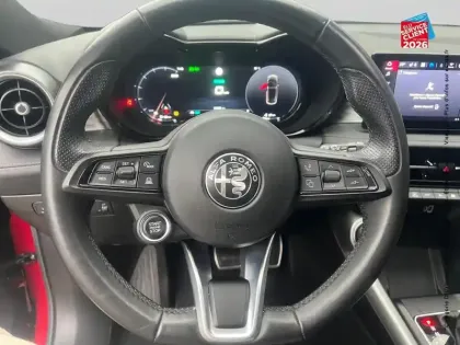 Photo 11 Alfa Romeo Tonale  1.3 PHEV 280ch Edizione Speciale AT6 e-Q4