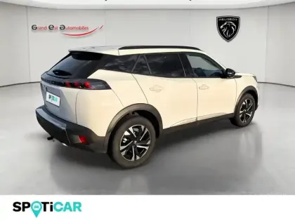 Photo 6 Peugeot 2008  1.2 PureTech 100ch S&S Allure
