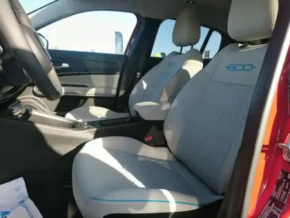 Photo 8 Fiat 600  1.2 Hybrid Turbo 110ch La Prima eDCT6