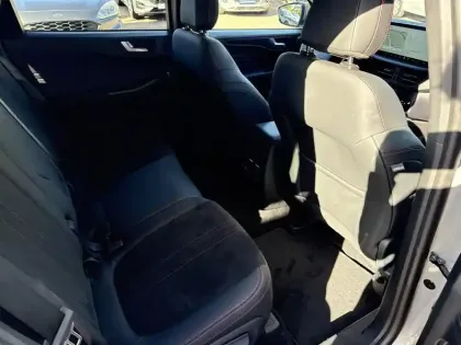 Photo 11 Ford Kuga  2.5 Duratec 180ch Hybrid FlexiFuel ST-Line X Powershift