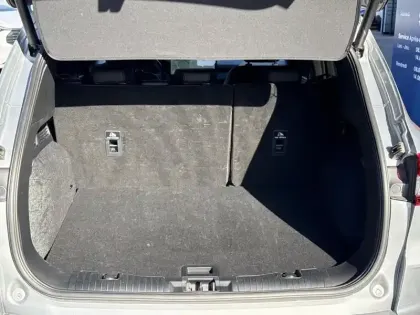 Photo 12 Ford Kuga  2.5 Duratec 180ch Hybrid FlexiFuel ST-Line X Powershift