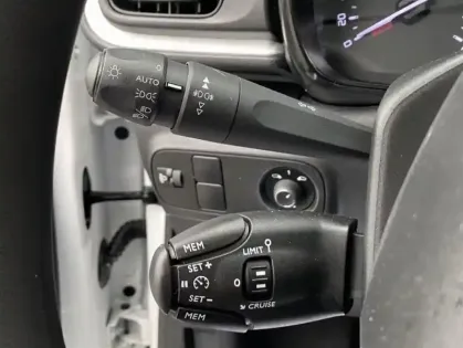 Photo 12 Citroën C3 III PureTech 83 S&S BVM Shine