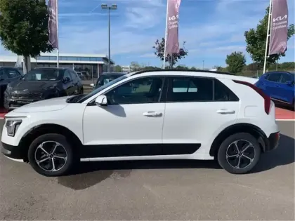 Photo 8 Kia Niro 1.6 GDI 141 CH HEV DCT6