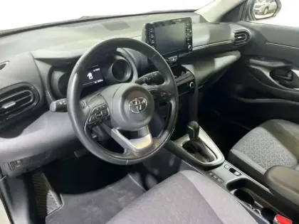 Photo 8 Toyota Yaris HYBRIDE 116h 2WD Design