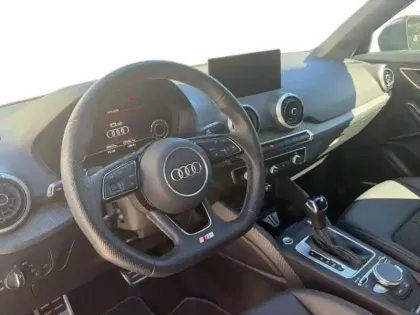 Photo 8 Audi Q2 35 TFSI 150 S tronic 7 S line Plus