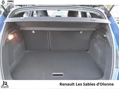 Photo 6 Renault Captur  1.6 E-Tech hybride 145ch Engineered