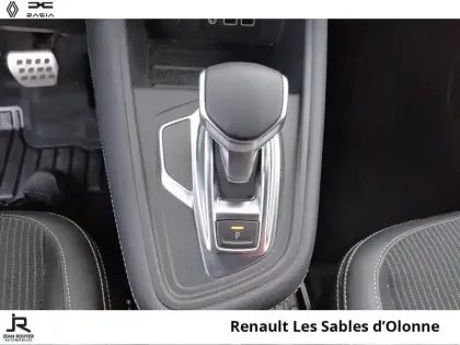 Photo 5 Renault Captur  1.6 E-Tech hybride 145ch Engineered