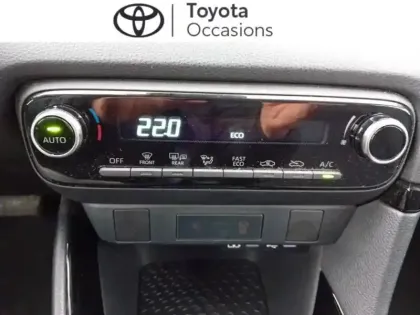 Photo 13 Toyota Yaris  116h Design 5p MY25