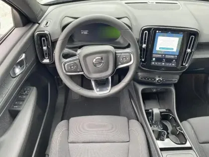 Photo 7 Volvo XC40  Recharge 238ch Essential