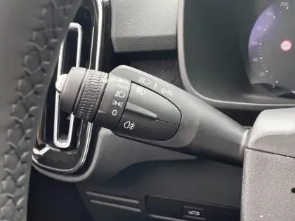 Photo 12 Volvo XC40  Recharge 238ch Essential