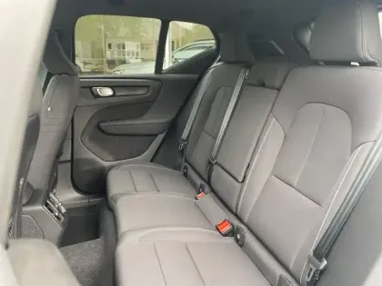 Photo 9 Volvo XC40  Recharge 238ch Essential