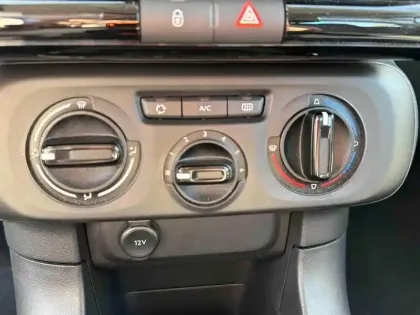Photo 13 Citroën C3  1.2 PureTech 83ch S&S YOU!