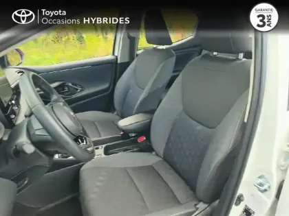 Photo 10 Toyota Yaris  116h Design 5p MC24