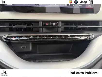Photo 14 Fiat 500  Fiat  ICONE BERLINE e 95ch MY23
