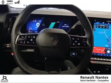 Photo 13 Renault Austral  E-Tech full hybrid 200ch esprit Alpine - 4Control advanced + Caméra 360°