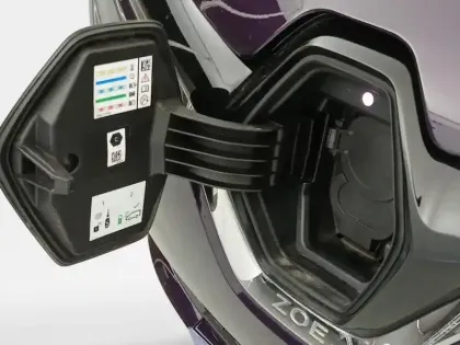 Photo 9 Renault Zoé Zoe E-Tech Iconic charge normale R135 Achat Integral - MY22