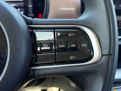 Photo 13 Fiat 500  e 118ch Icône