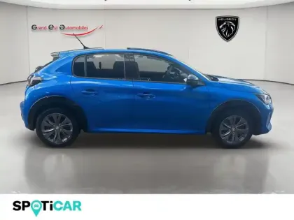 Photo 6 Peugeot 208  e- 136ch Style