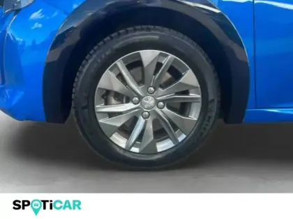 Photo 9 Peugeot 208  e- 136ch Style
