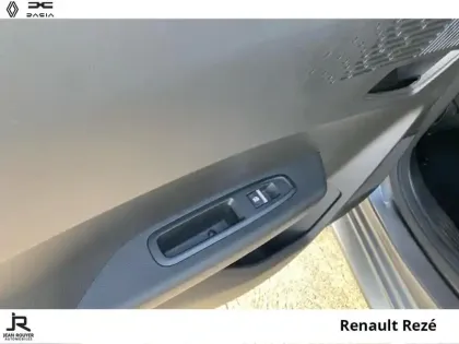 Photo 14 Renault Clio  1.8 E-Tech 160ch full hybrid Techno