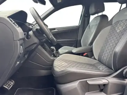 Photo 6 Volkswagen Tiguan  2.0 TDI 150ch R-Line DSG7